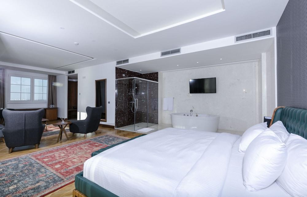 Prestige Resort Durres Qerret Bagian luar foto