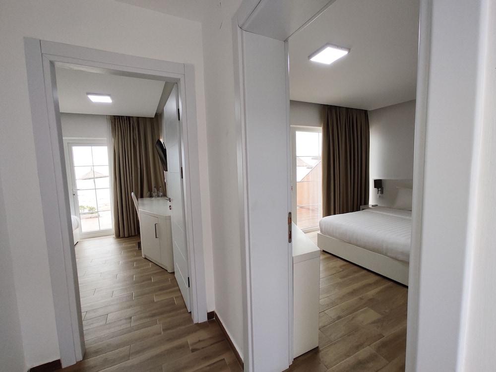 Prestige Resort Durres Qerret Bagian luar foto