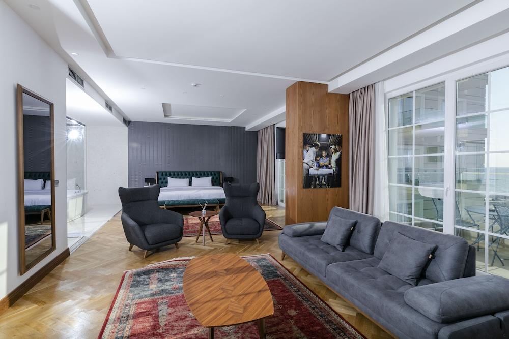 Prestige Resort Durres Qerret Bagian luar foto