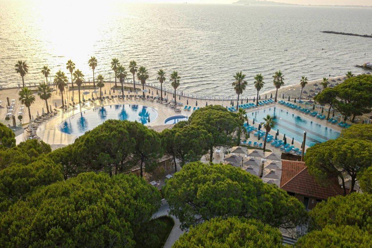Prestige Resort Durres Qerret Bagian luar foto